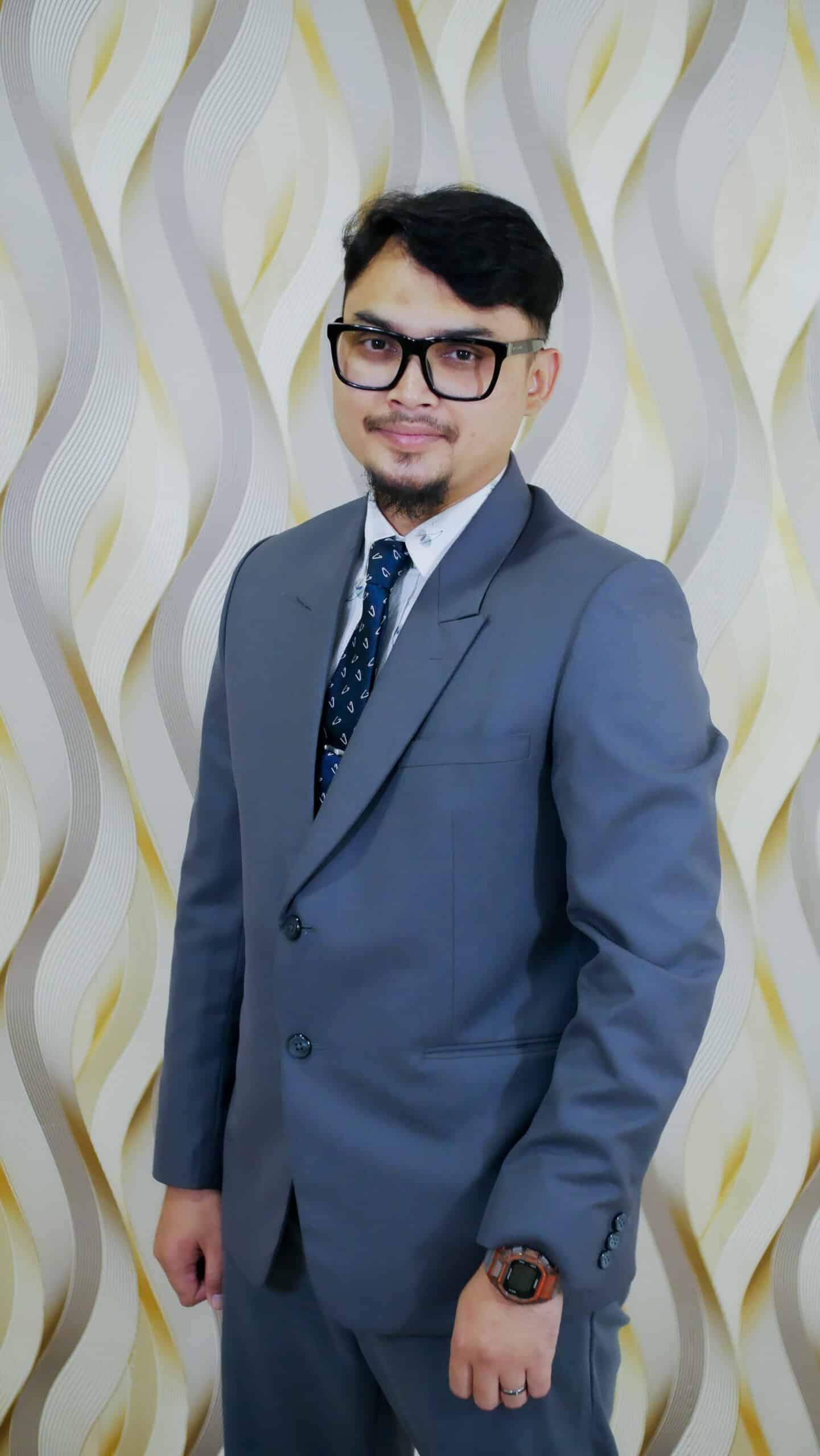Dr. Lucky Rahayu, M.Pd.